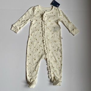 NWT Baby Gap 6-9 mo Gold Hearts Snap Onesie/Footie
